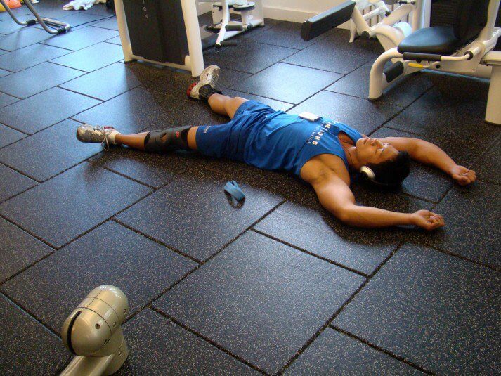 como ganhar massa muscular mais rápido deixe os músculos descansar